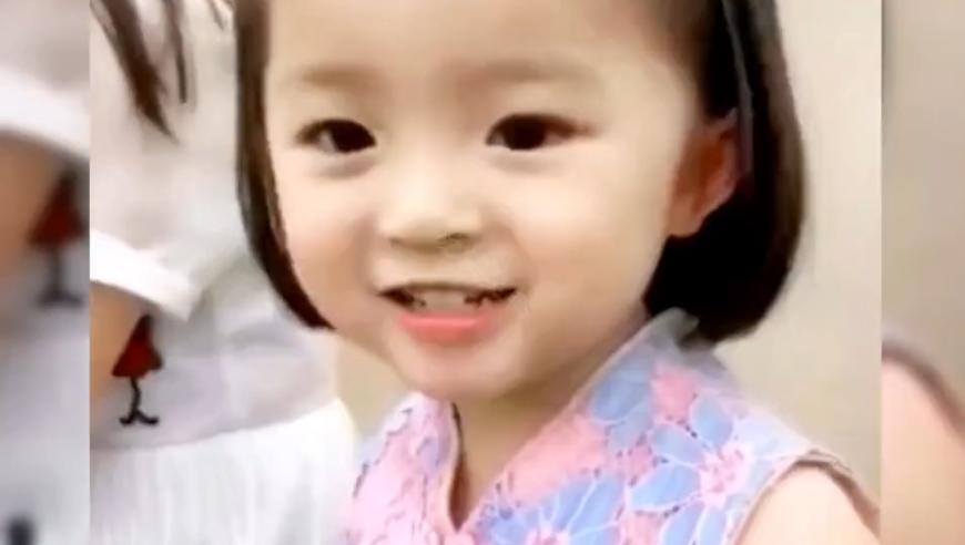 澳门2025正版资料王中王,老板妇女节给女员工发百万现金,精准解释落实及其象征意义_交互版V14.97